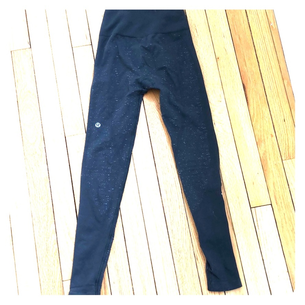 Lulu lemon Free to Flow 7/8 tight